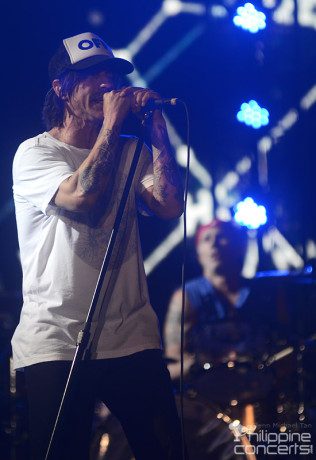 anthony-kiedis-red-hot-chili-peppers-7107-imf