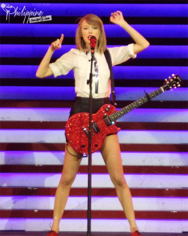 Taylor Swift Live at Mall of Asia Arena