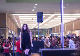 Savannah Outen and At Sunset Mall Show Photo Gallery