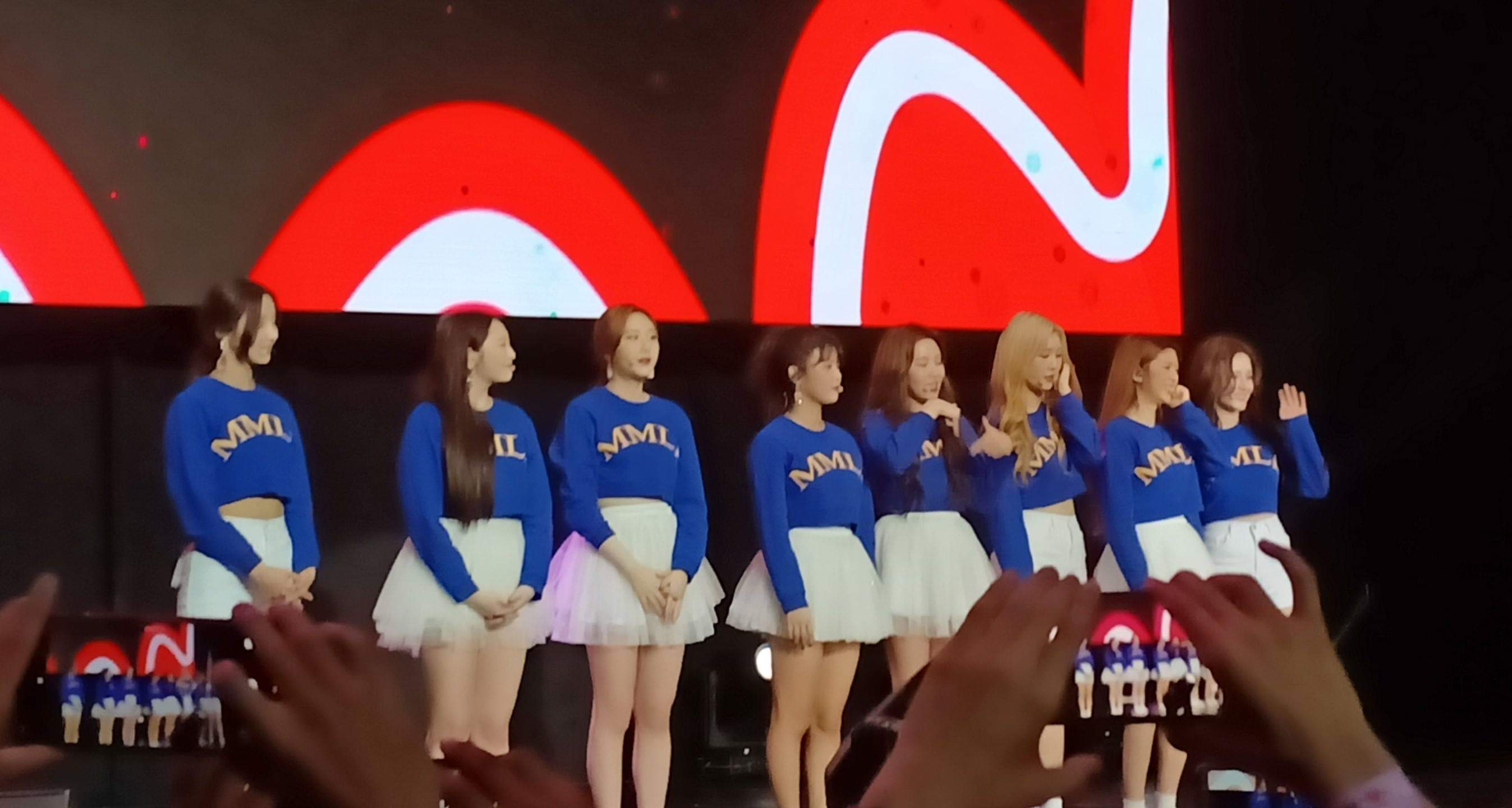 Momoland finally meets PH Merrries