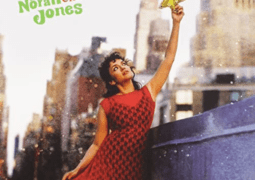 NORAH JONES PREMIERES MERRY NEW VIDEO FOR “I DREAM OF CHRISTMAS”