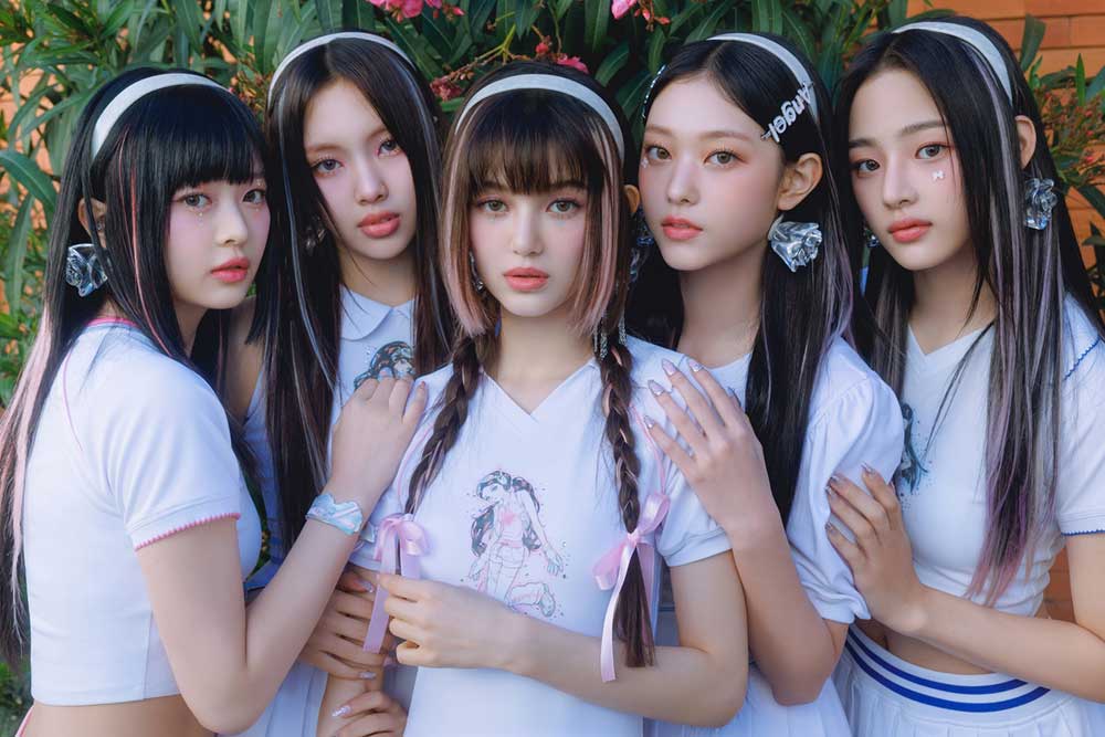 Catch the Asia Artist Awards 2023 with Smart Live