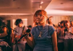 Suyen’s sound is taking over the music scene—fresh vibes, raw talent