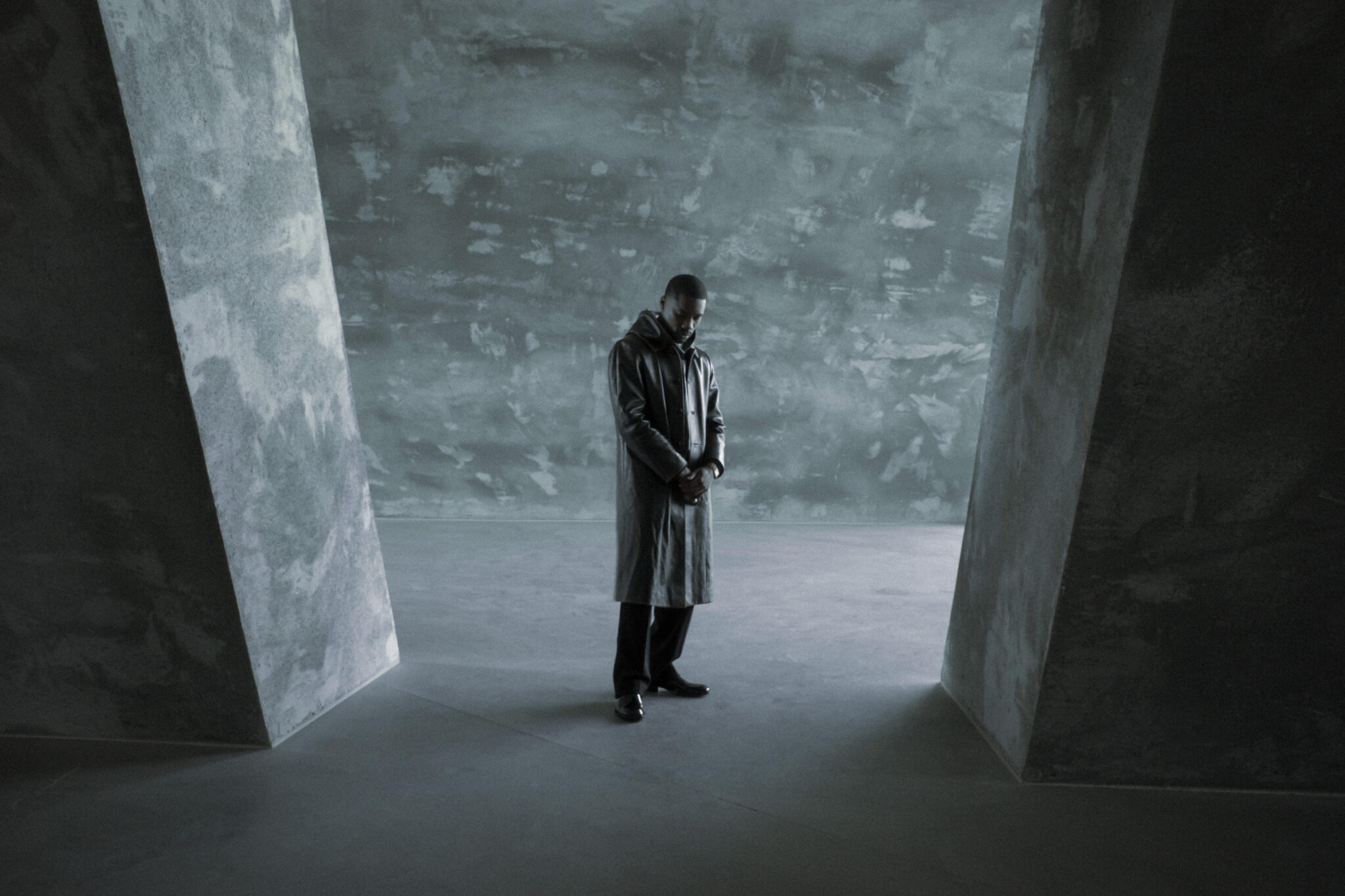 GIVĒON unleashes new single and music video “Rather Be”