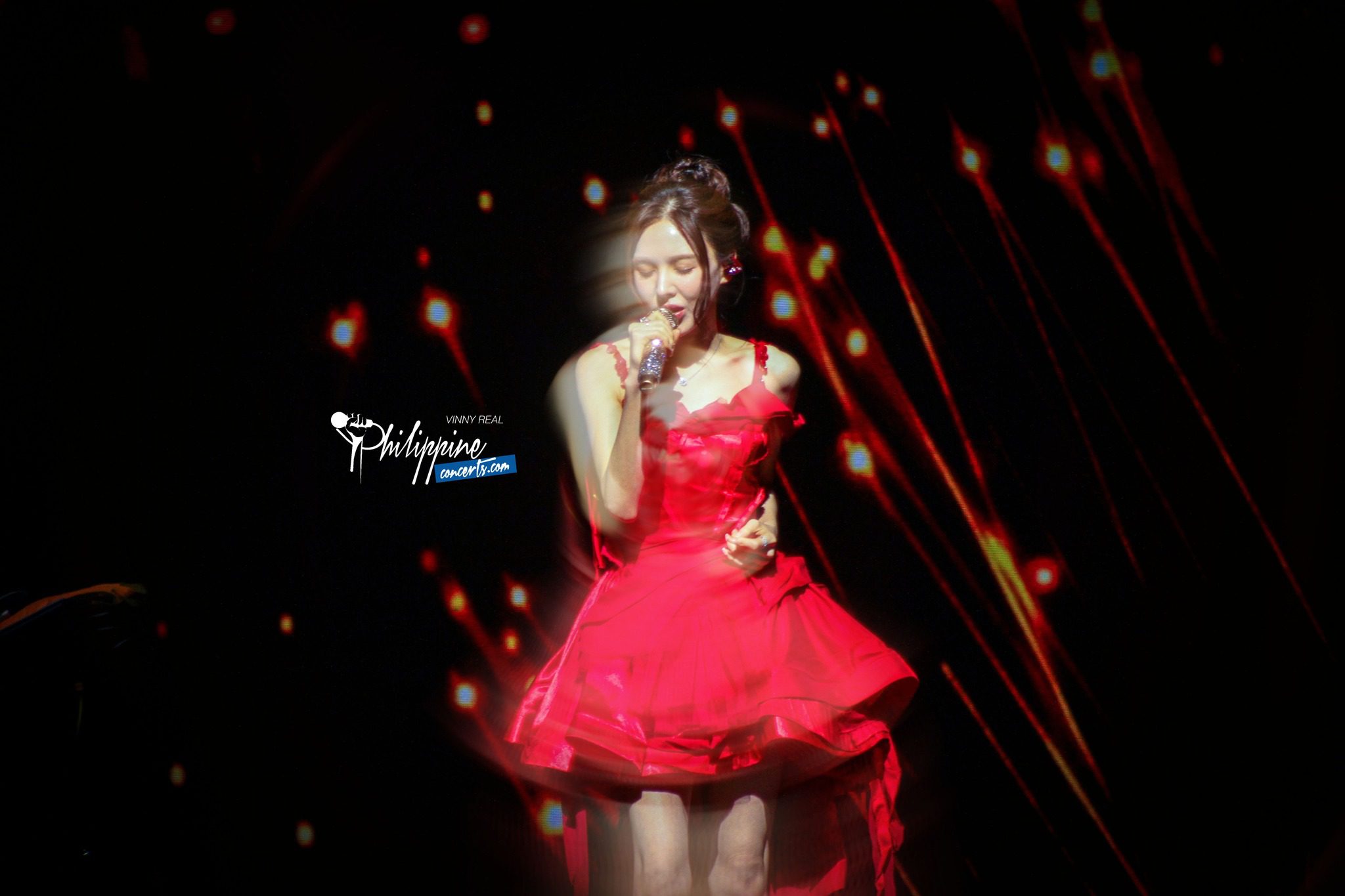 ALIVE IN CERULEAN SKIES: WENDY Concludes 1st Solo Tour in Manila