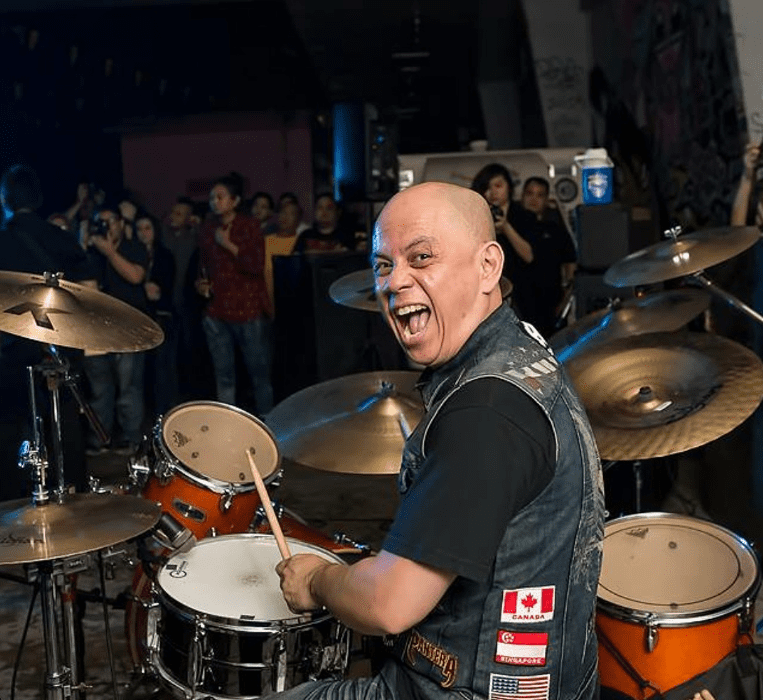 Wolf Gemora Arrives to begin Preparations for the Wolfgang Reunion Concert this February 7