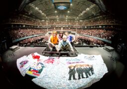 ONE OK ROCK Turns Manila Into One Voice at DETOX Asia Tour 2026