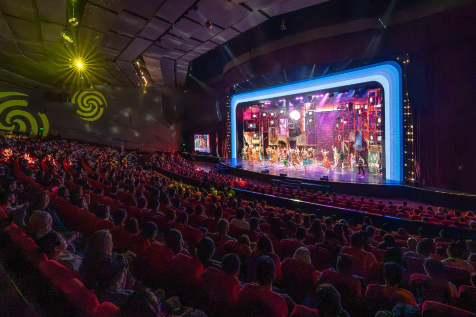 Inside House of Pasion and Coco Banana:Bongga Ka, ‘Day musical recreates ‘70s Manila onstage!
